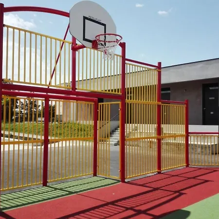 Mobil-home Confortable - 4 Pers. - Api-1-52-2046 * Les Avenières